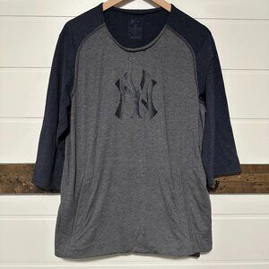 Nike NY Yankees Dri-Fit 3/4 Sleeve Tee – Blackout Logo | Men’s M